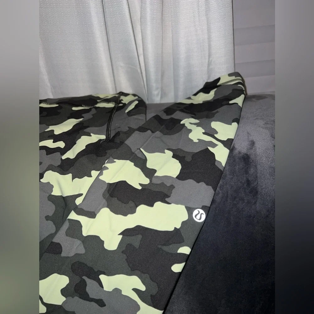 Lululemon leggings - Picture 6 of 10